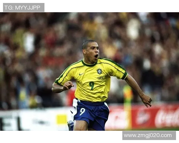 足球巨星精彩瞬间集锦 领略巅峰对决与华丽技巧